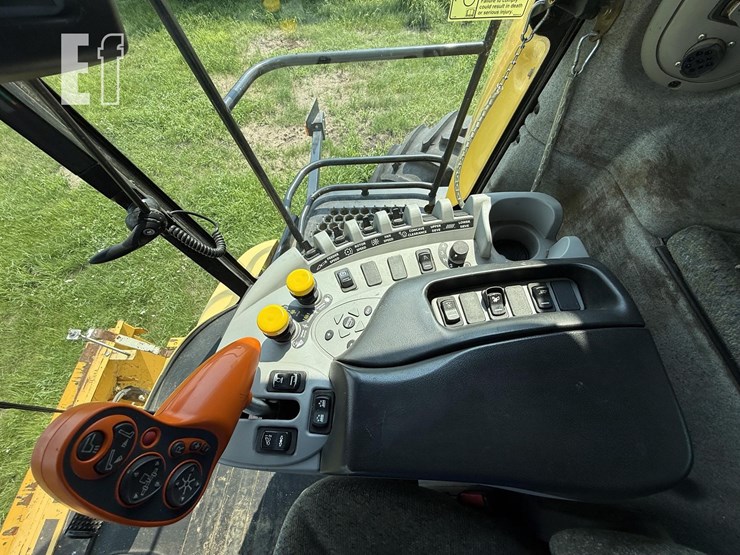 new-holland-cr960-image-77