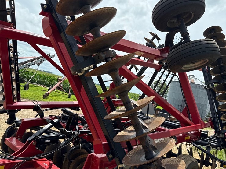 2012-case-ih-340-image-18