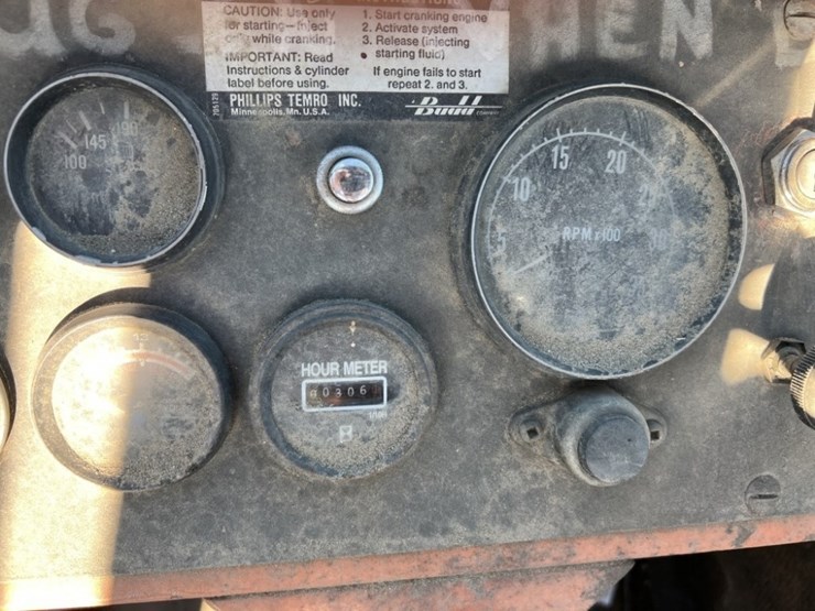 1977-tucker-2740bre-sno-cat-image-14