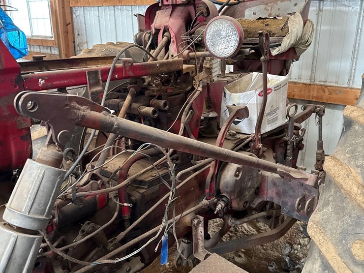 international-parts-tractor-image-18