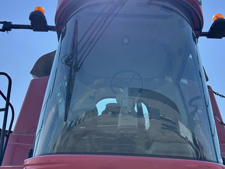 2007-case-ih-7010-image-61