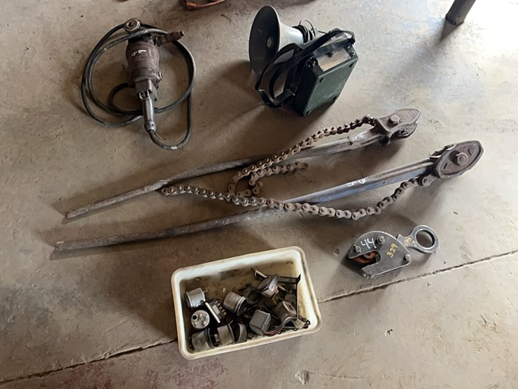 pipe-wrenches-support-equipment-image-1