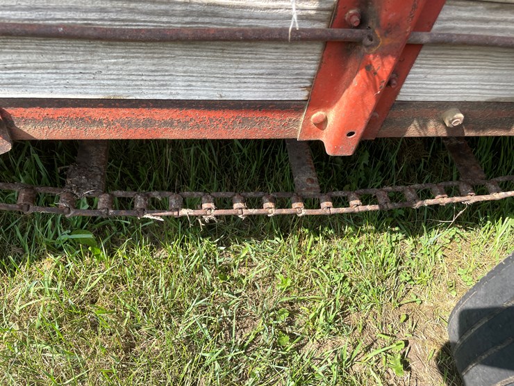 #1079-•-new-idea-spreader-image-15
