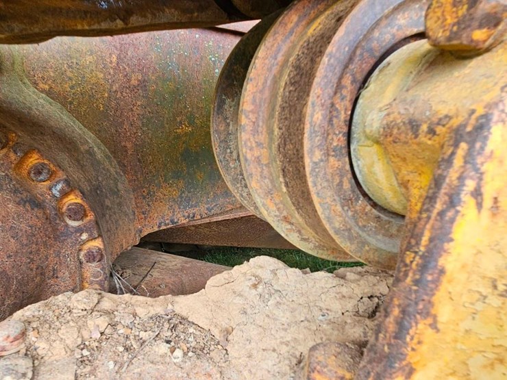 caterpillar-d7-image-11