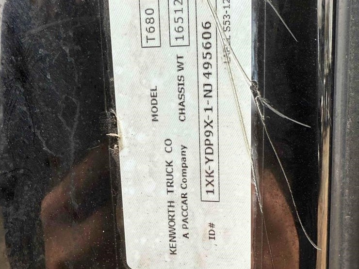 2022-kenworth-t680-image-12