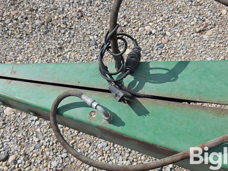 john-deere-7000-image-10