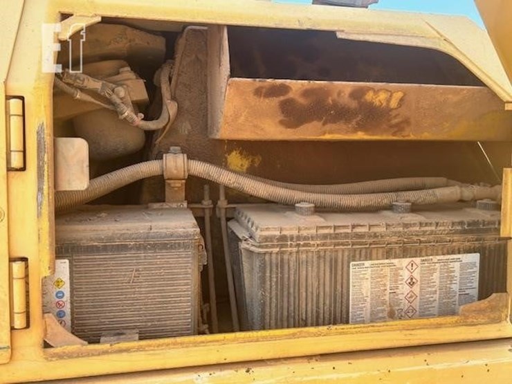 2006-komatsu-d65ex-15e0-image-29