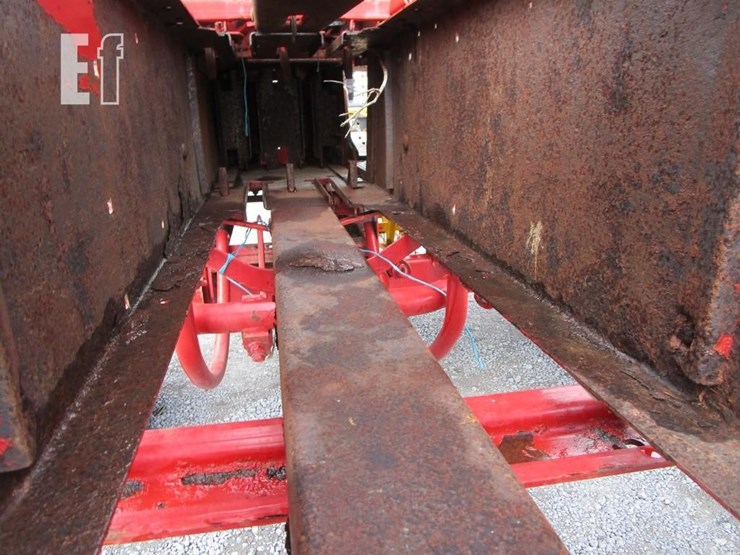 new-holland-570-image-5
