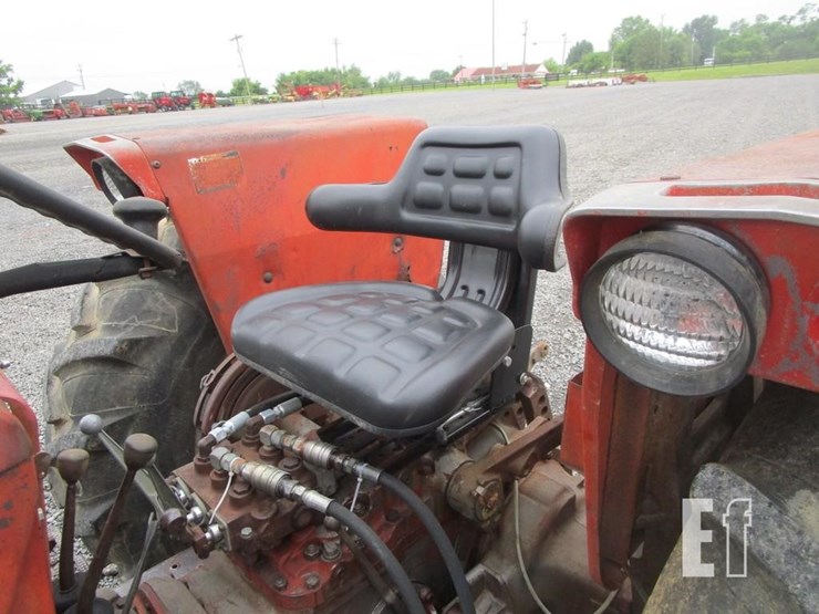 massey-ferguson-165-image-5