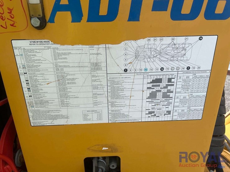2016-deere-410e-image-34