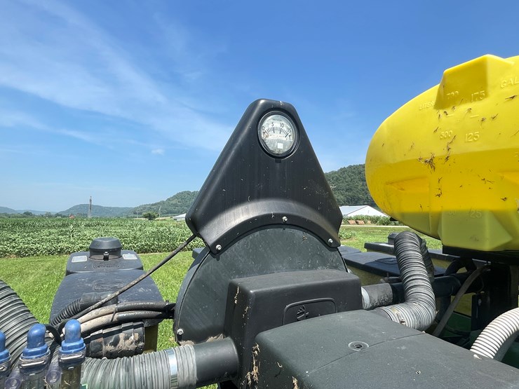 john-deere-7200-image-69