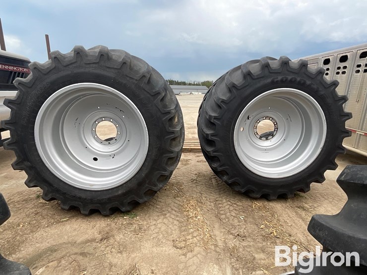 new-holland-615-image-6