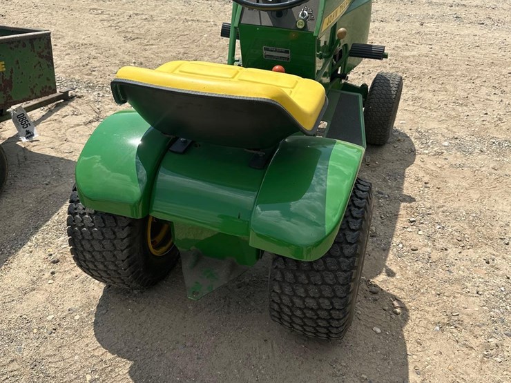 john-deere-100-image-5