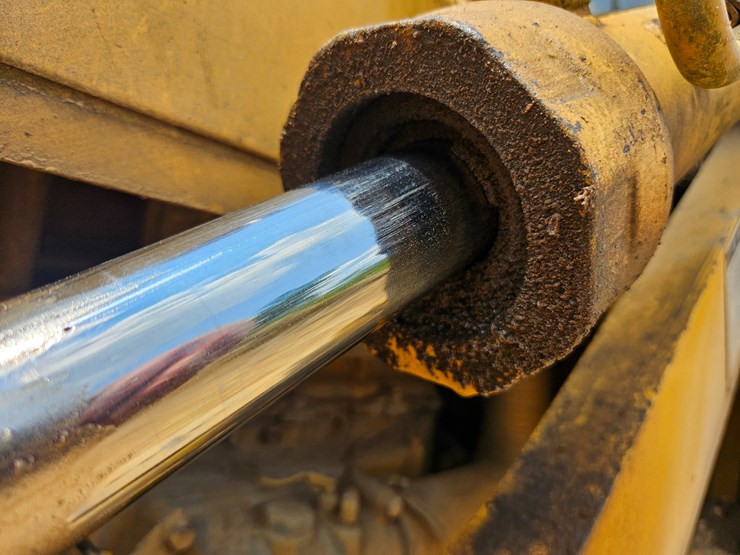 caterpillar-931b-image-83