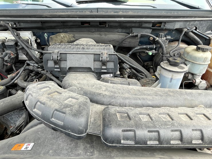 #1037-•-2005-ford-lariat-crew-cab-4x4-(has-wi-title)-image-101