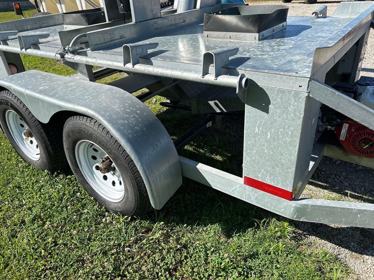 ads-bulk-seed-buggy,-2-pod,-tandem-axle,-15-inch-tires,-folding-seed-auger-image-13
