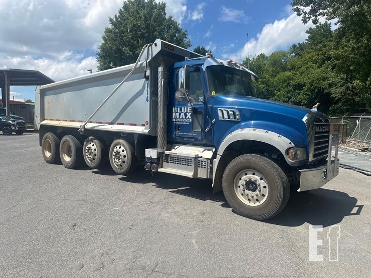 2021-mack-granite-64fr-image-5