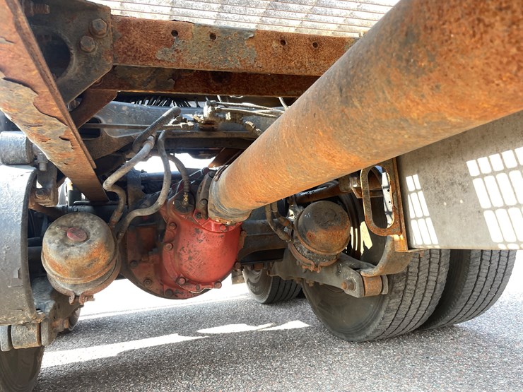 2007-peterbilt-379-image-53