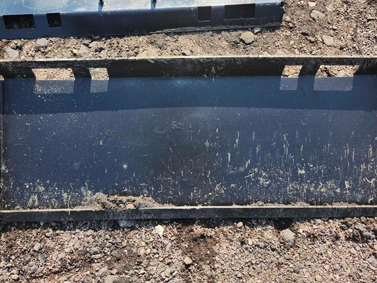 heavy-duty-1/2-moon-gusseted-skid-steer-receiver-hitch-image-2