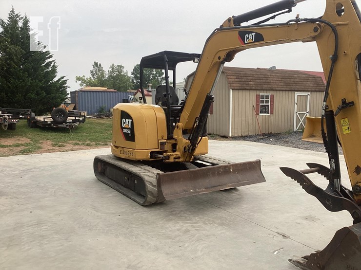 2015-caterpillar-305.5e2-cr-image-7