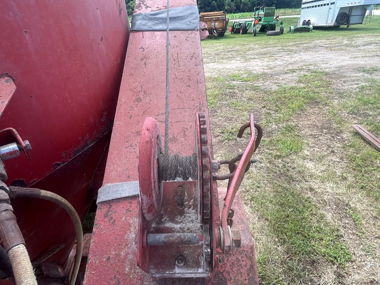 #1078-•-brady-650-feed-grinder-mixer-image-20