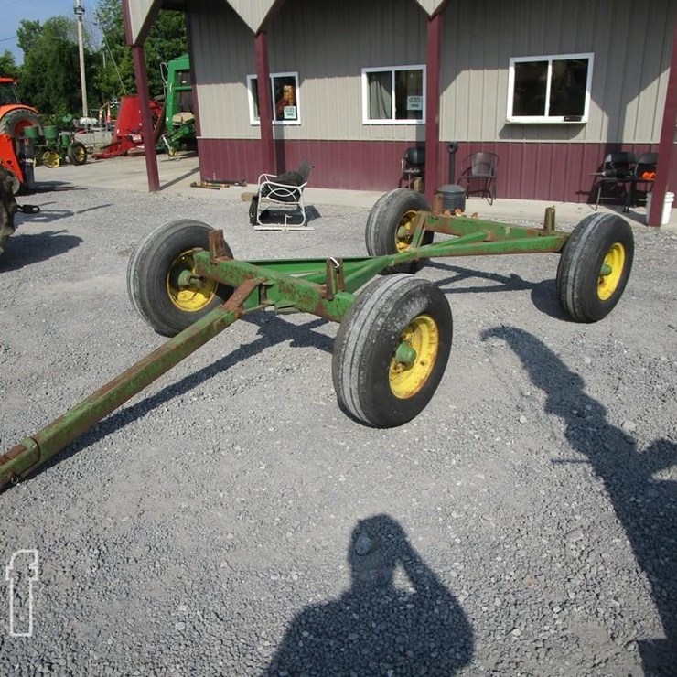 JOHN DEERE 1065