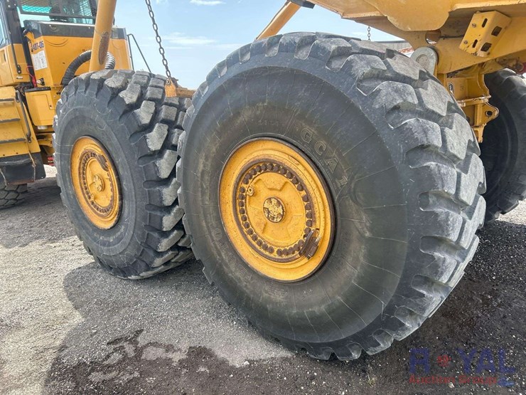 2016-deere-410e-image-5