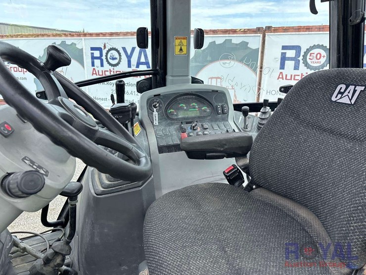 2018-caterpillar-416f2-image-7