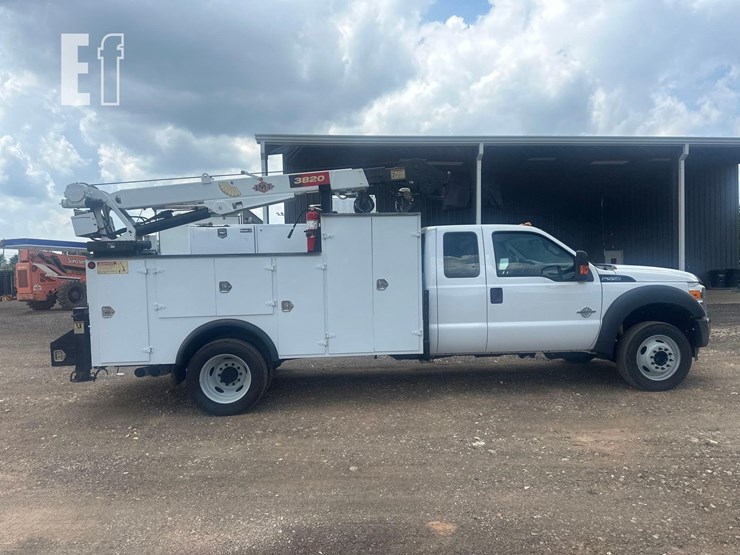 2015-ford-f550-image-8