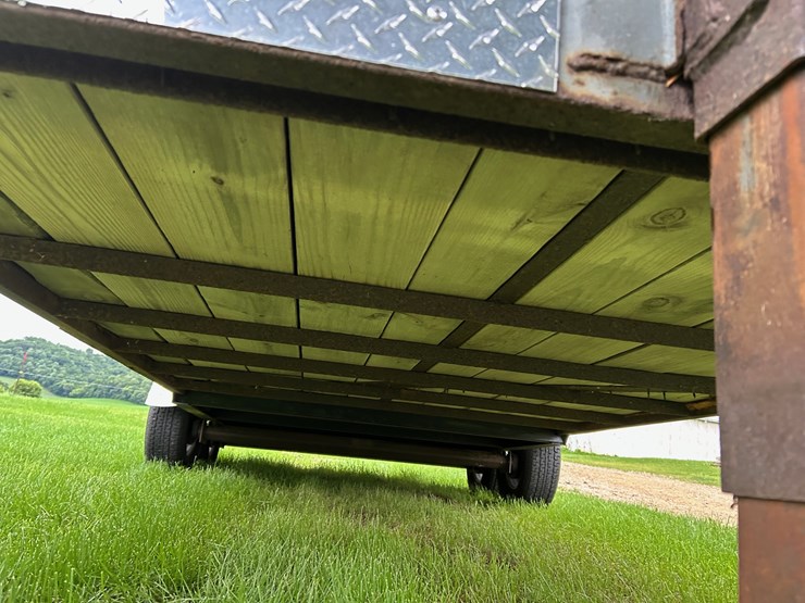 #1030-•-1999-bison-aluma-sport-horse-trailer-(arcadia,-wi)-(wi-title-in-delay)-image-30