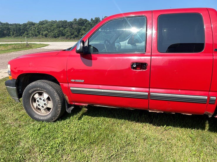 #1040-•-2000-chevy-1500-truck-(has-wi-title)-image-11