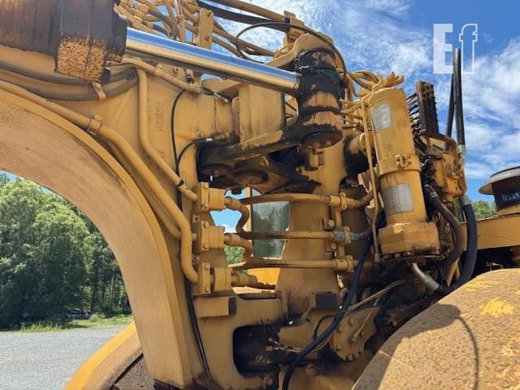 1981-caterpillar-621b-image-23