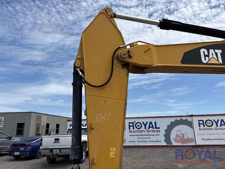 2017-caterpillar-326fl-image-30