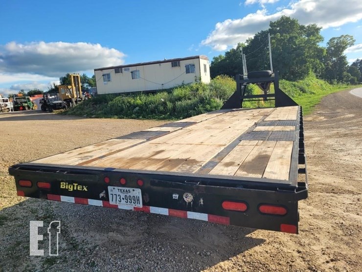 2014-big-tex-24-foot-gooseneck-trailer-image-7