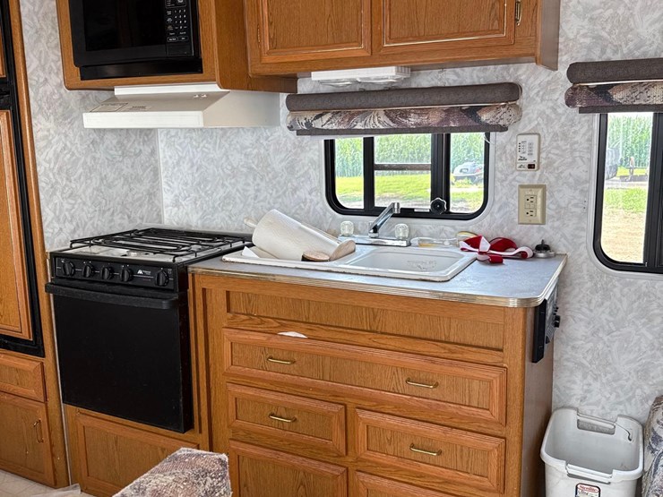 1998-jayco-eagle-25ft-camper-image-32