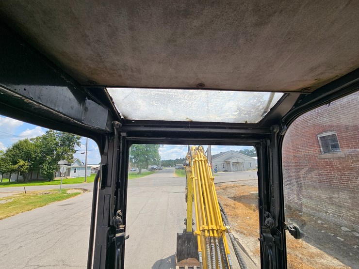 2018-komatsu-pc55mr-image-52