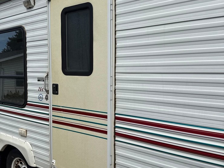 1998-jayco-eagle-25ft-camper-image-8