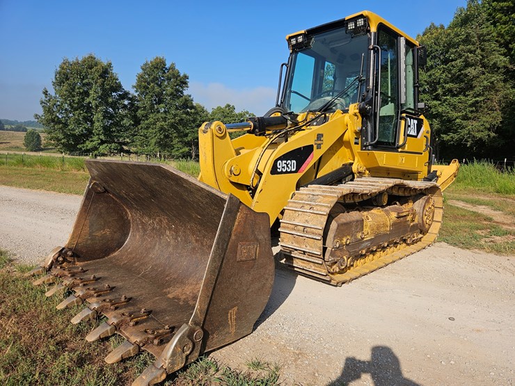 2014-caterpillar-953d-image-1