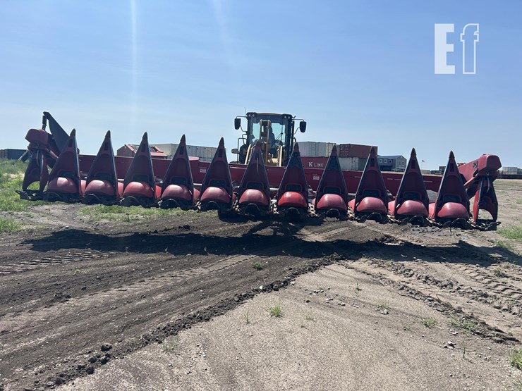 case-ih-2412-image-2