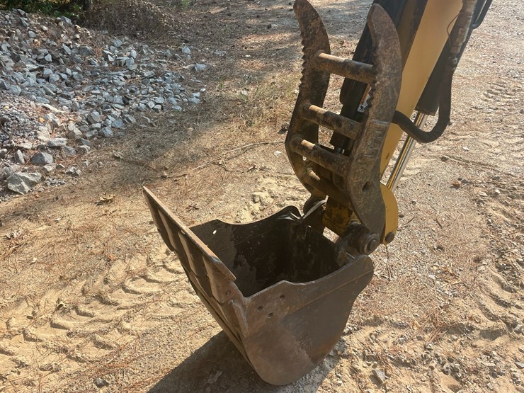 caterpillar-303cr-image-17