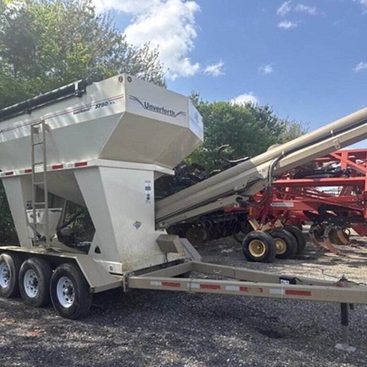 2013 UNVERFERTH 3750XL
