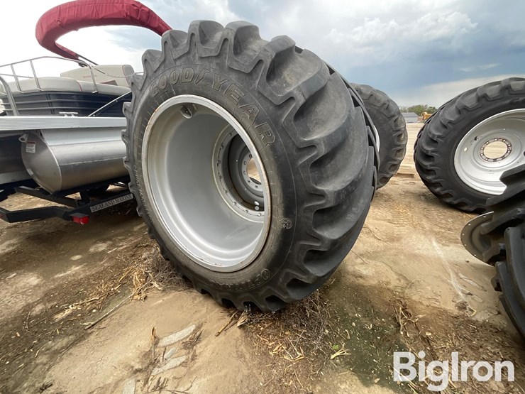 new-holland-615-image-7