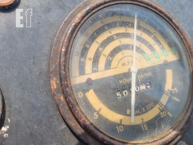 john-deere-2640-image-16