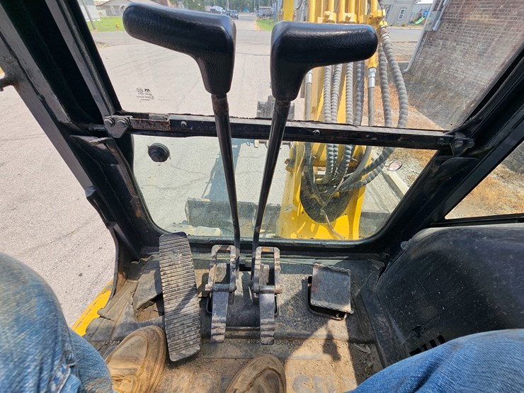 2018-komatsu-pc55mr-image-56