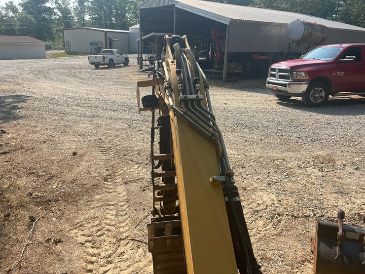 caterpillar-303cr-image-38