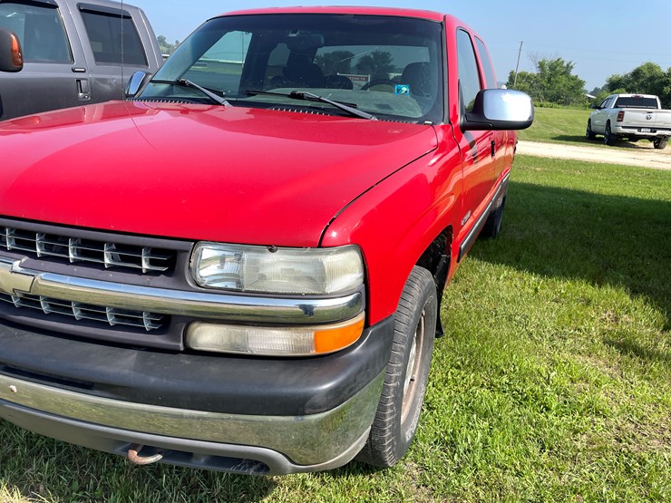 #1040-•-2000-chevy-1500-truck-(has-wi-title)-image-14