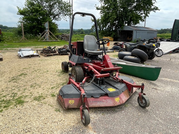 #1075-•-toro-lawn-mower-image-3