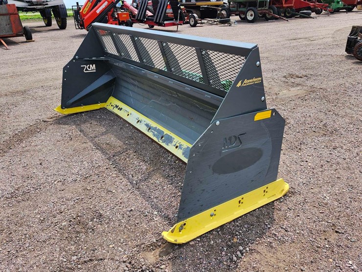 2020-mds-snow-pusher-plow-image-1