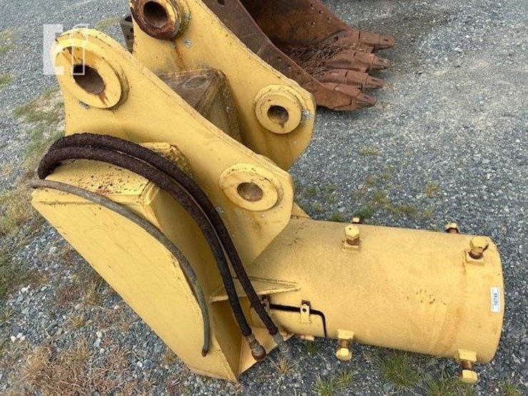 yellow-pipe-layer-image-2