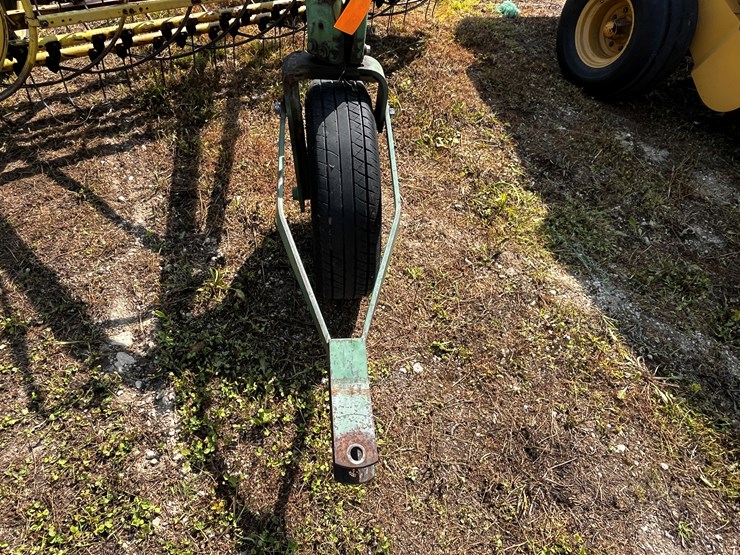 john-deere-660-image-13